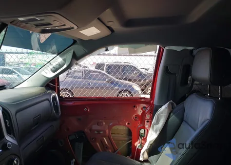 2021 Chevrolet Silverado 1500 4Wd Short Bed Lt Trail Boss z USA, uszkodzony, nr VIN 3GCPYFED8MG370927